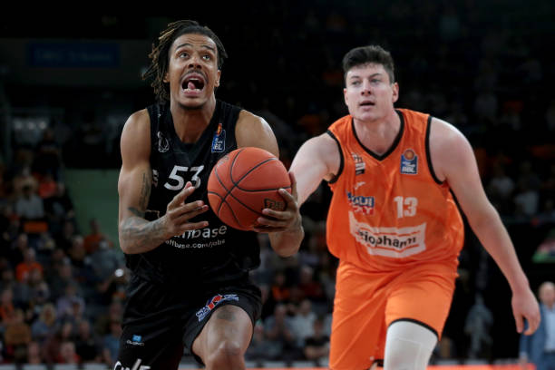 各方在考虑 各方在考虑